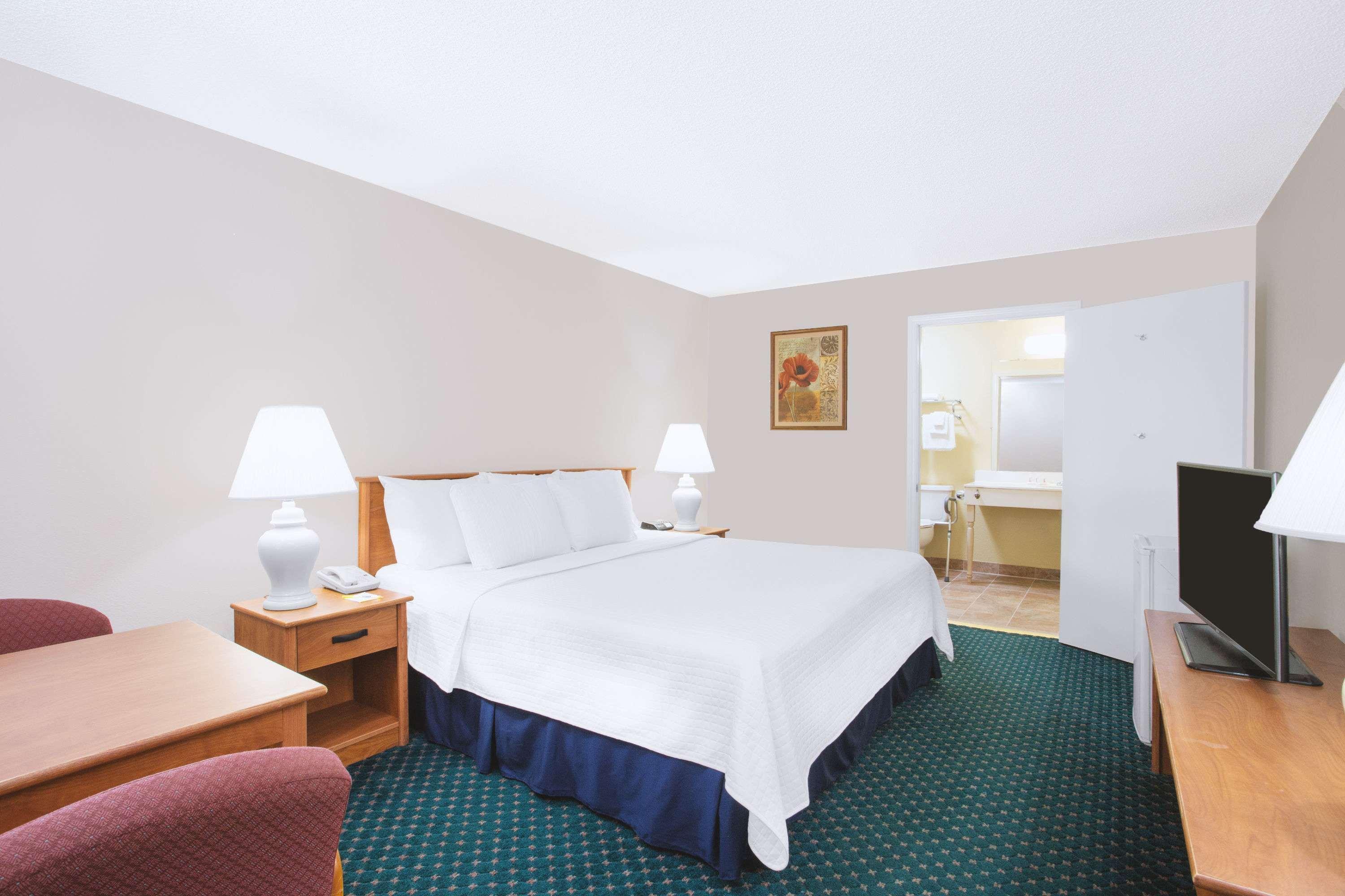 Days Inn By Wyndham Wytheville Exterior foto